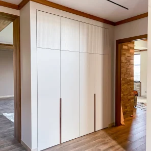 Шкаф 4-х дверный в гостиную