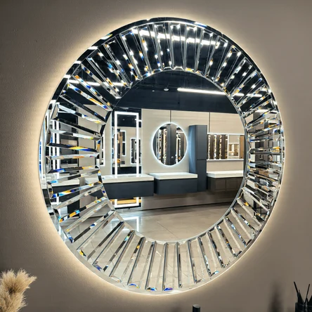 Зеркало с подсветкой +декор