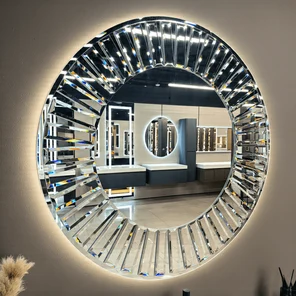 Зеркало с подсветкой +декор