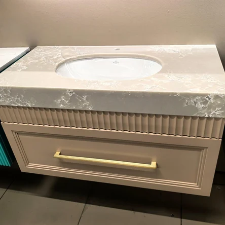 Столешница из кварца Blanes