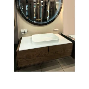 Радиусная подвесная тумба из шпона